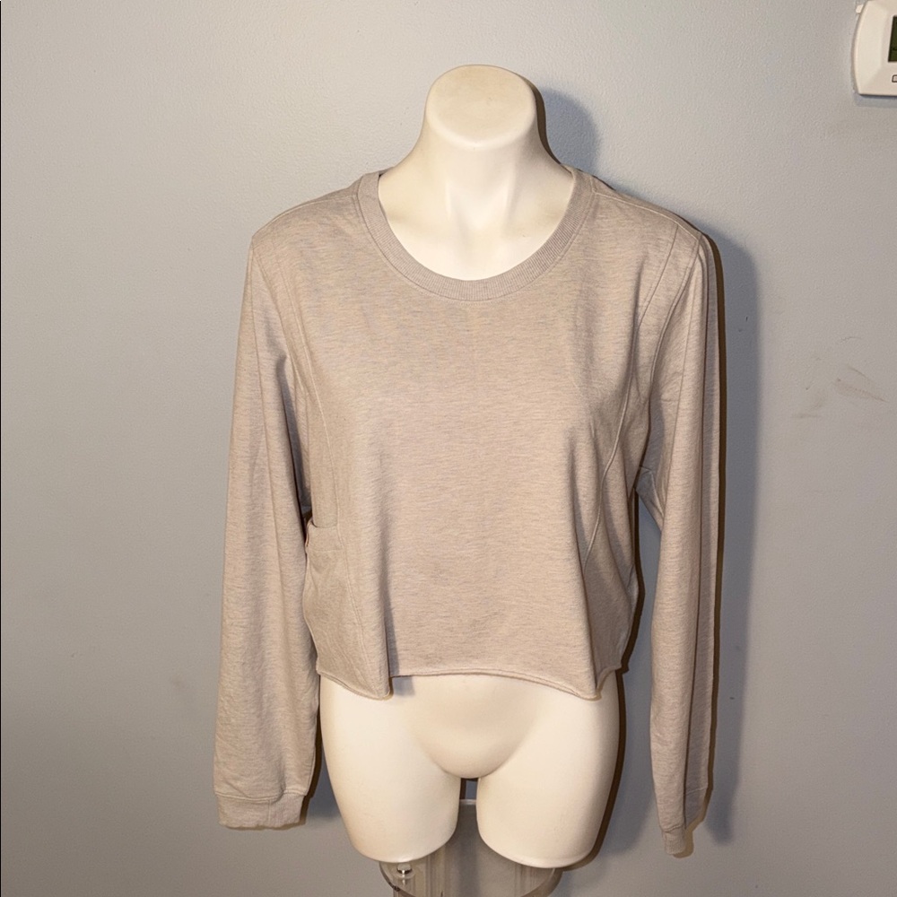 Lunya Ladies Cropped Sweatshirt. Small. Oatmeal/Light gray. Super soft.